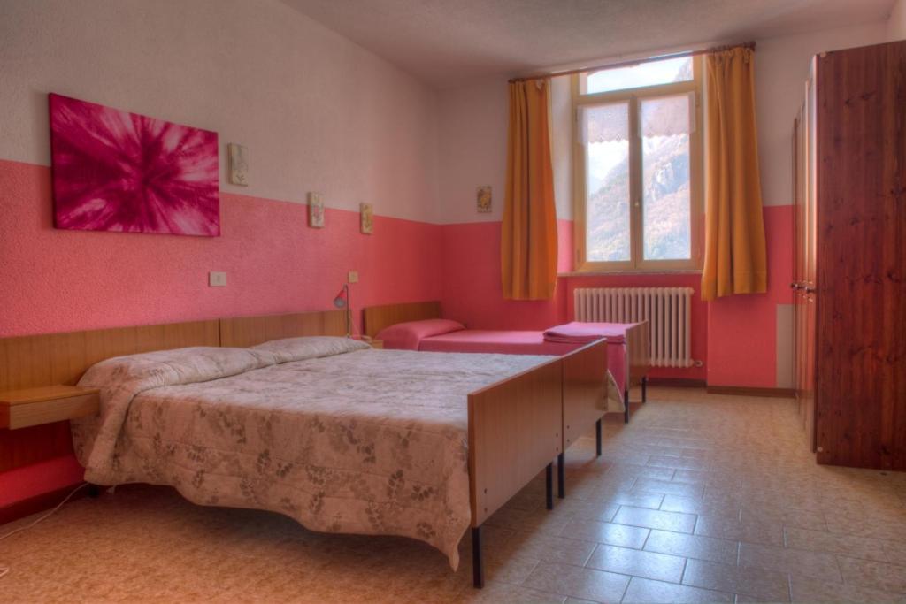 Ostello Al Deserto Chiavenna Eksteriør billede